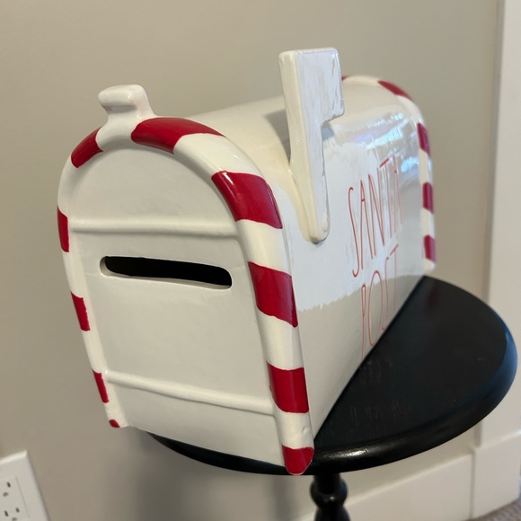 Rae Dunn - SANTA POST - Picture 2 of 3